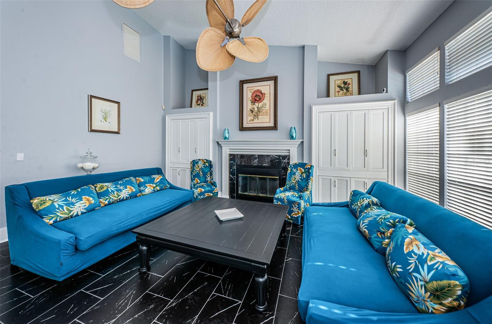 BENTLEY AT COBBS LANDING CONDO THE - Residential