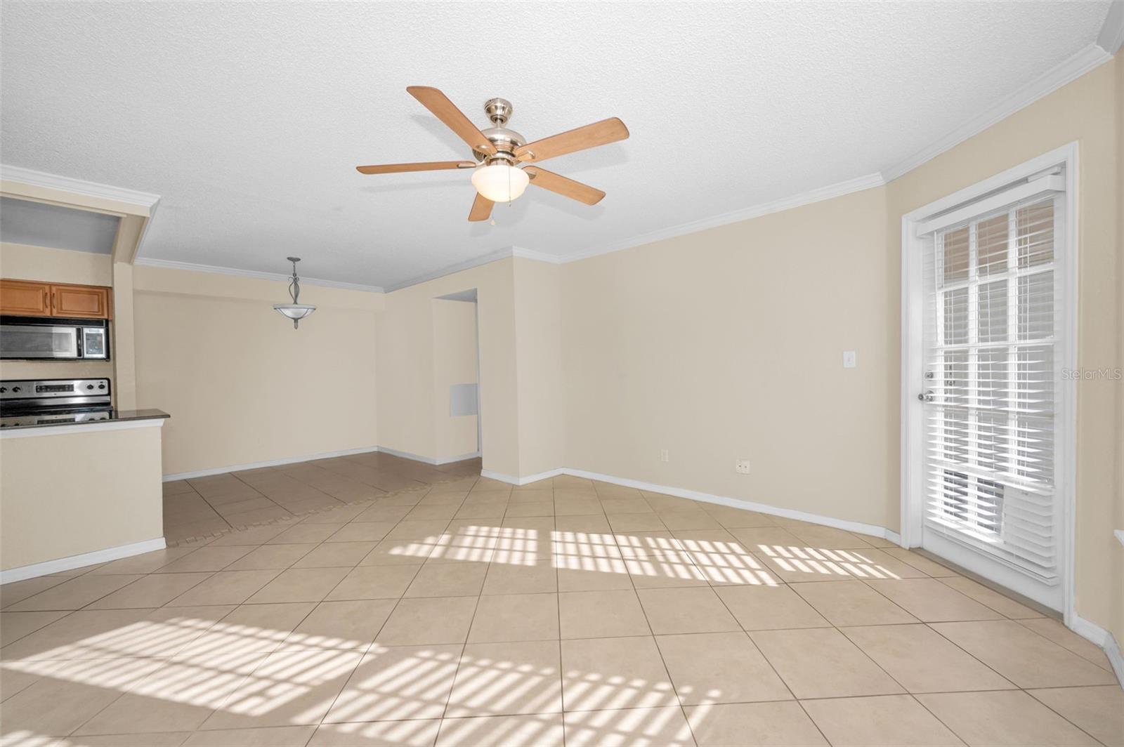 BENTLEY AT COBBS LANDING CONDO THE - Residential