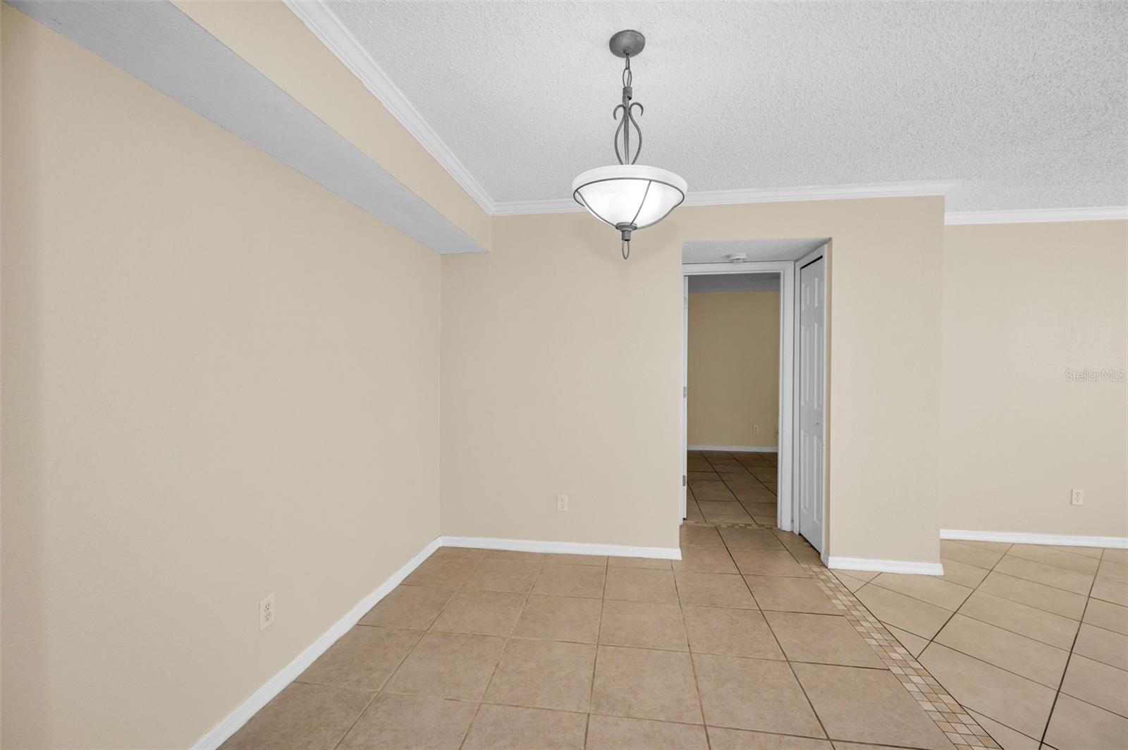 BENTLEY AT COBBS LANDING CONDO THE - Residential