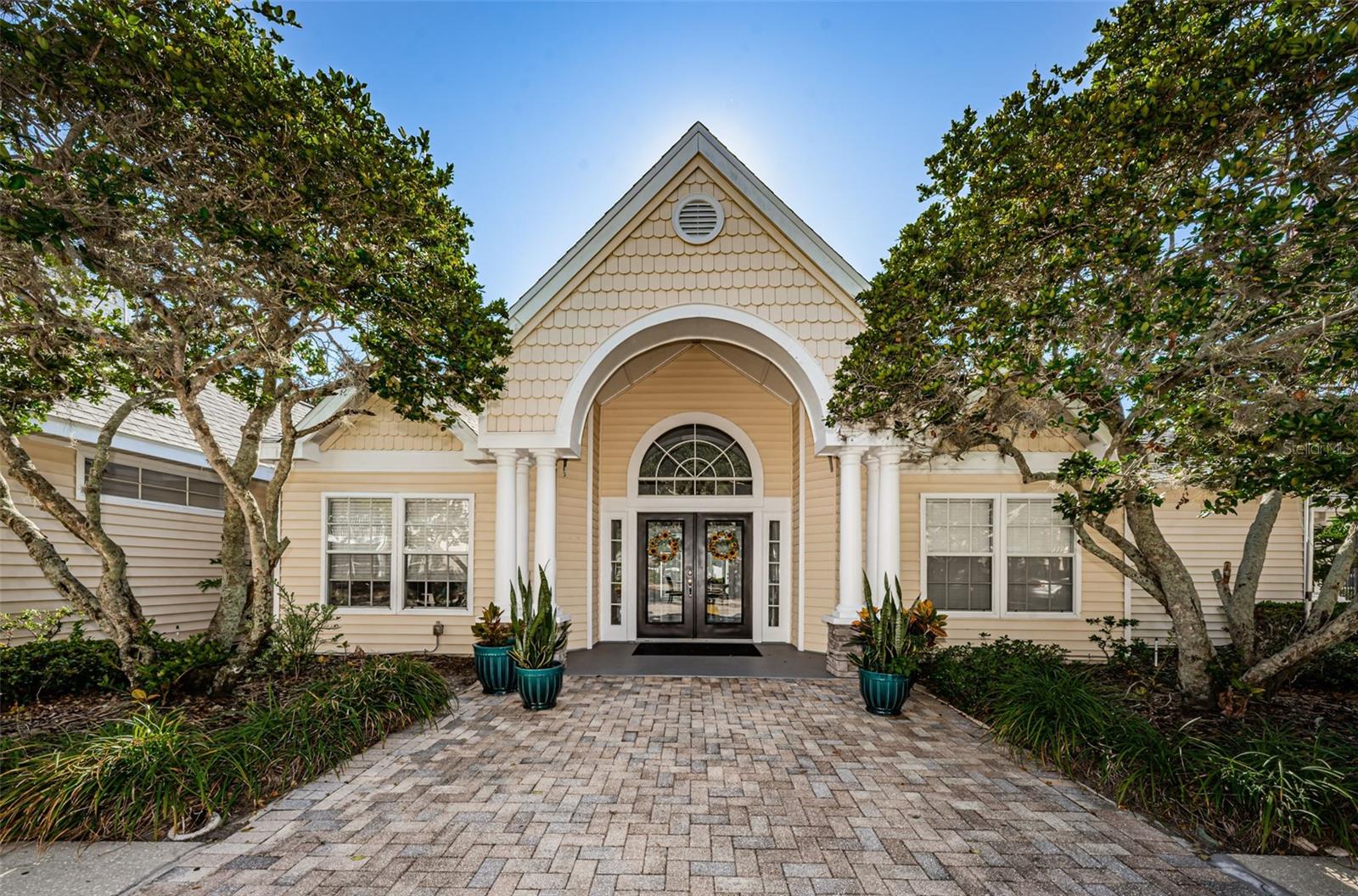 BENTLEY AT COBBS LANDING CONDO THE - Residential