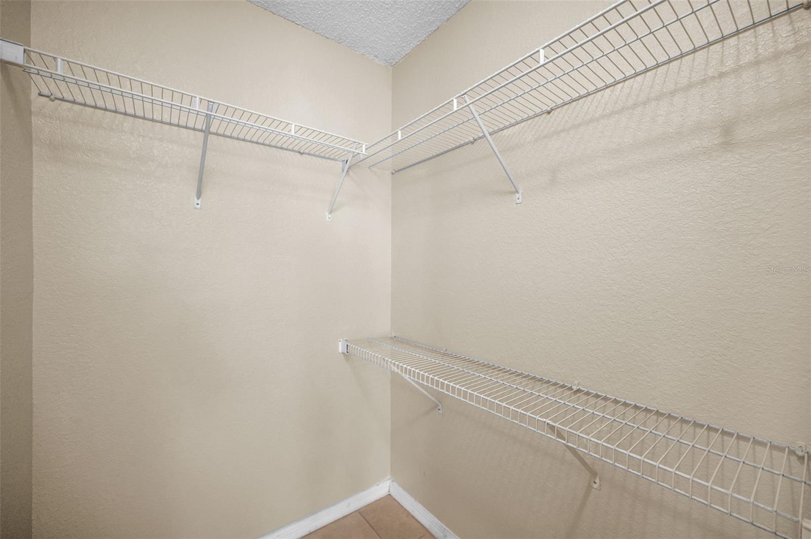 BENTLEY AT COBBS LANDING CONDO THE - Residential