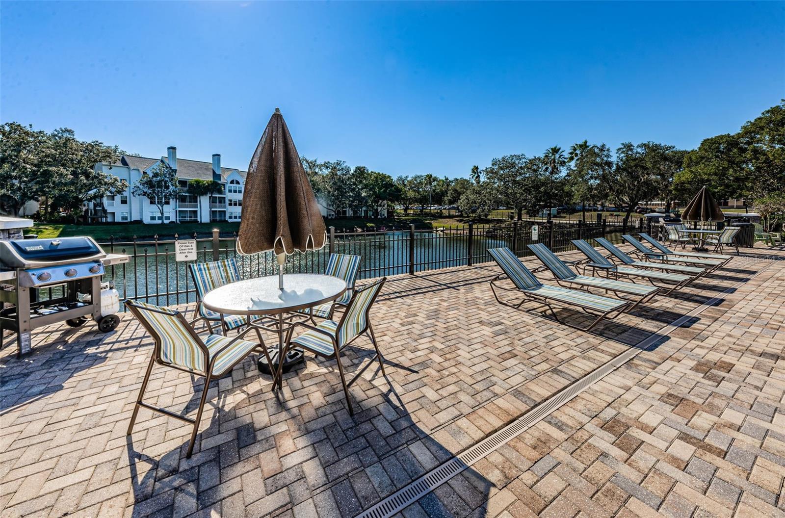 BENTLEY AT COBBS LANDING CONDO THE - Residential