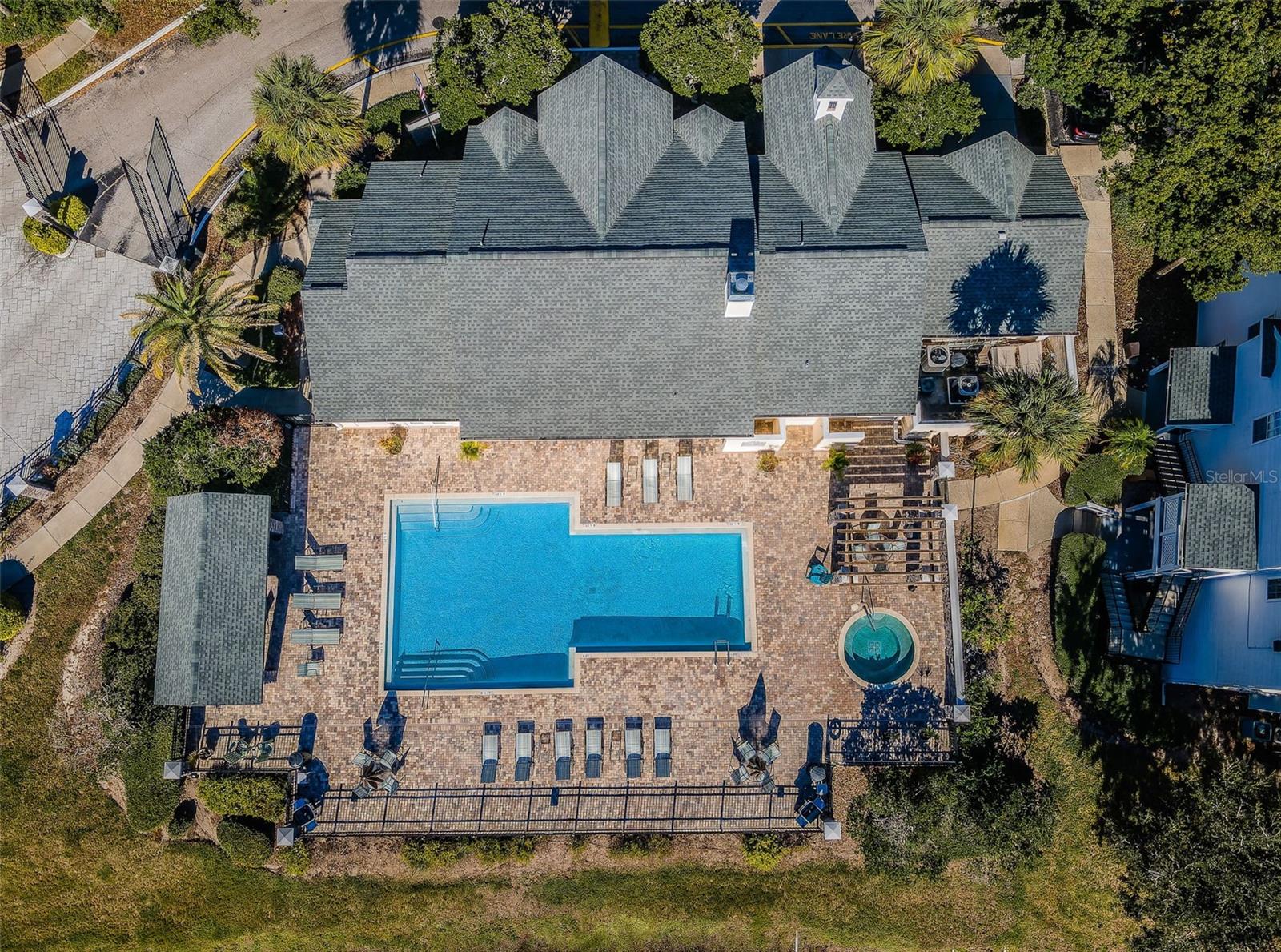 BENTLEY AT COBBS LANDING CONDO THE - Residential