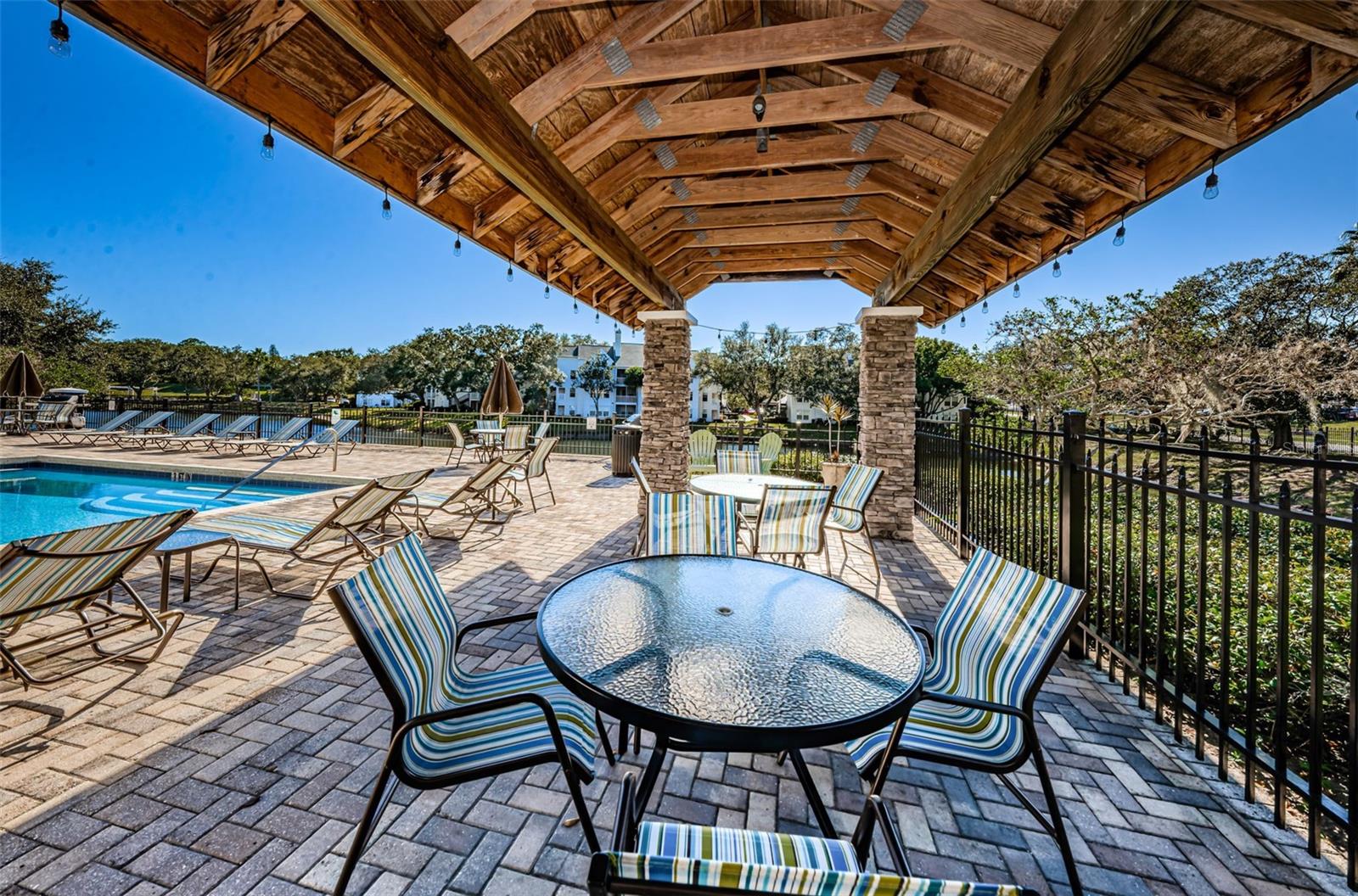 BENTLEY AT COBBS LANDING CONDO THE - Residential