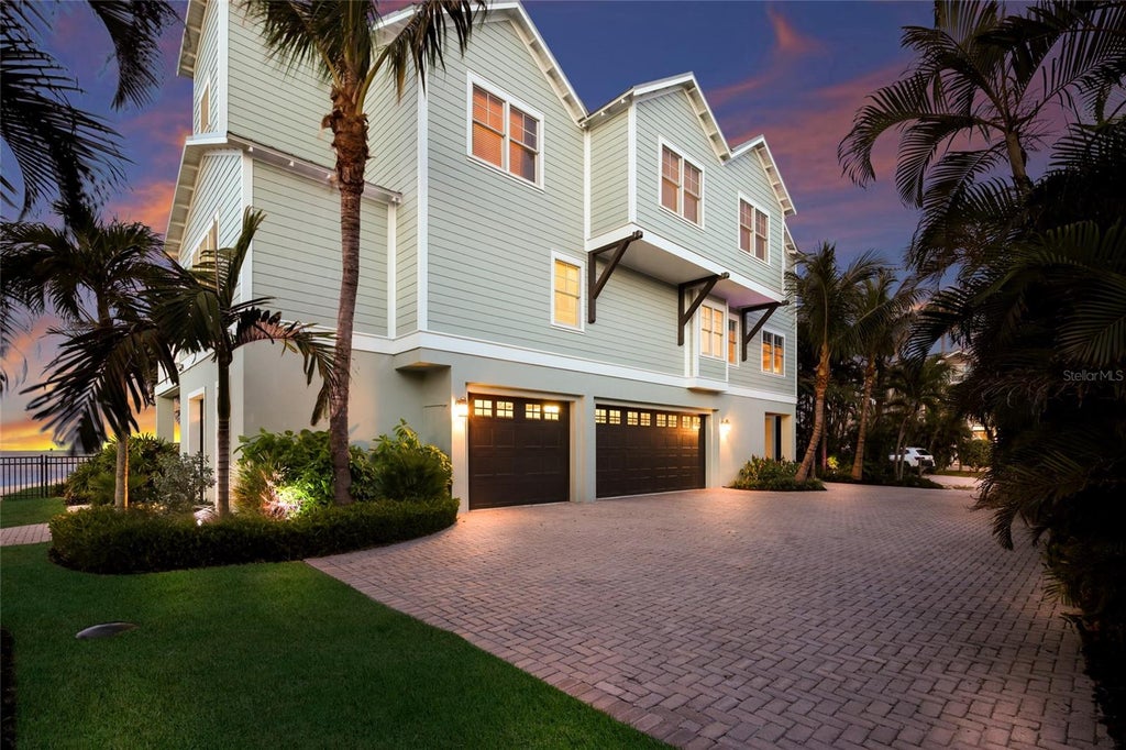 Photo of 526 56th Street, Holmes Beach, FL 34217 (MLS # A4697603)
