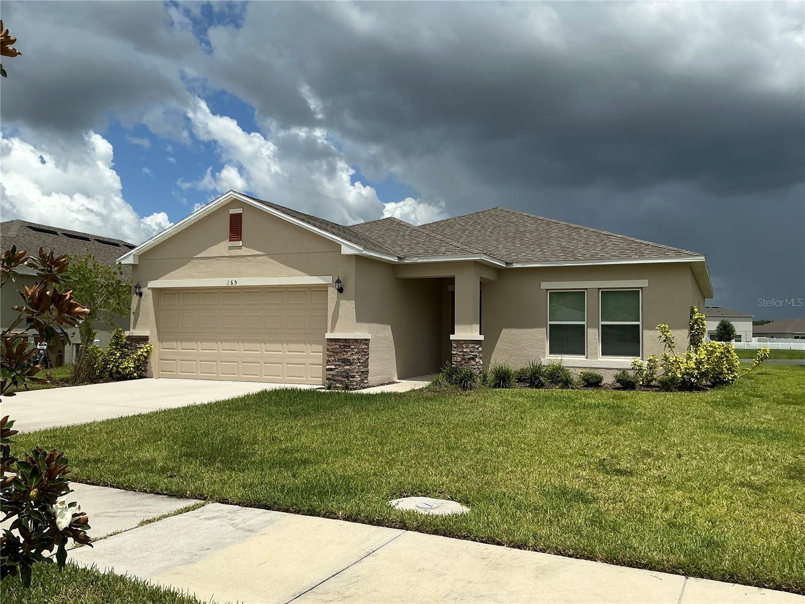 165 CITRINE LOOP