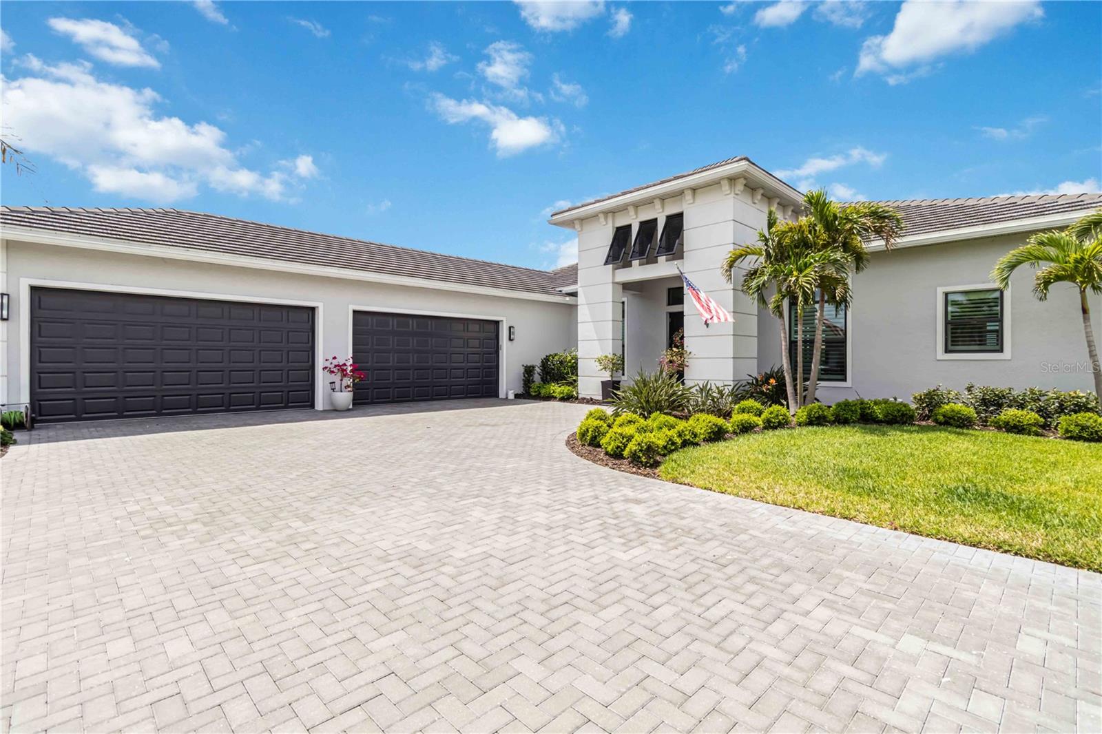 8968 ARTISAN WAY