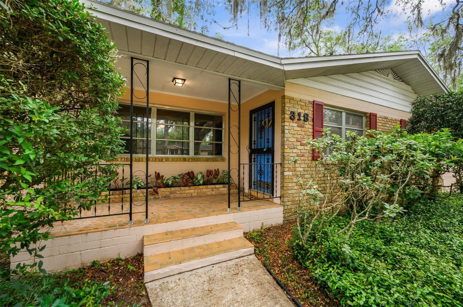 318 SW 40TH TERRACE