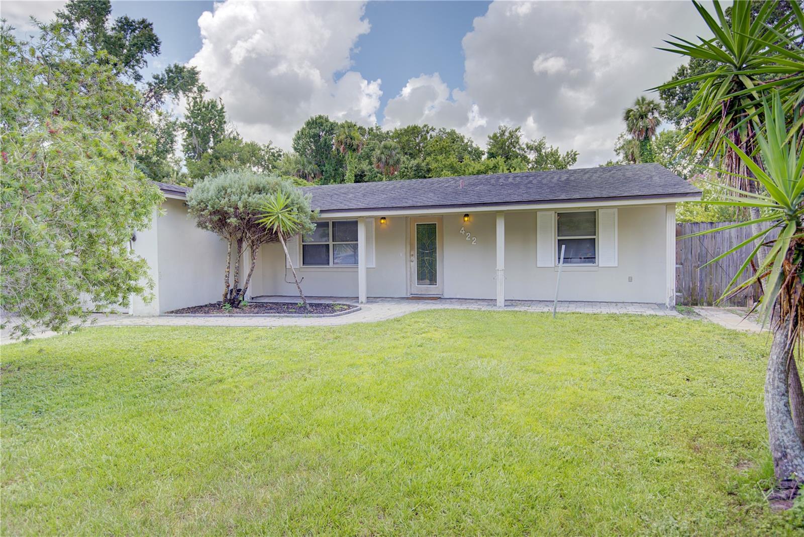 422 S HAWTHORN CIRCLE