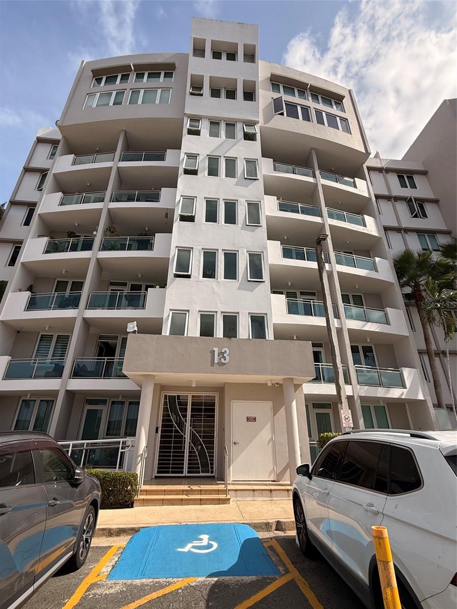 1400 AVE. DE DIEGO 1341