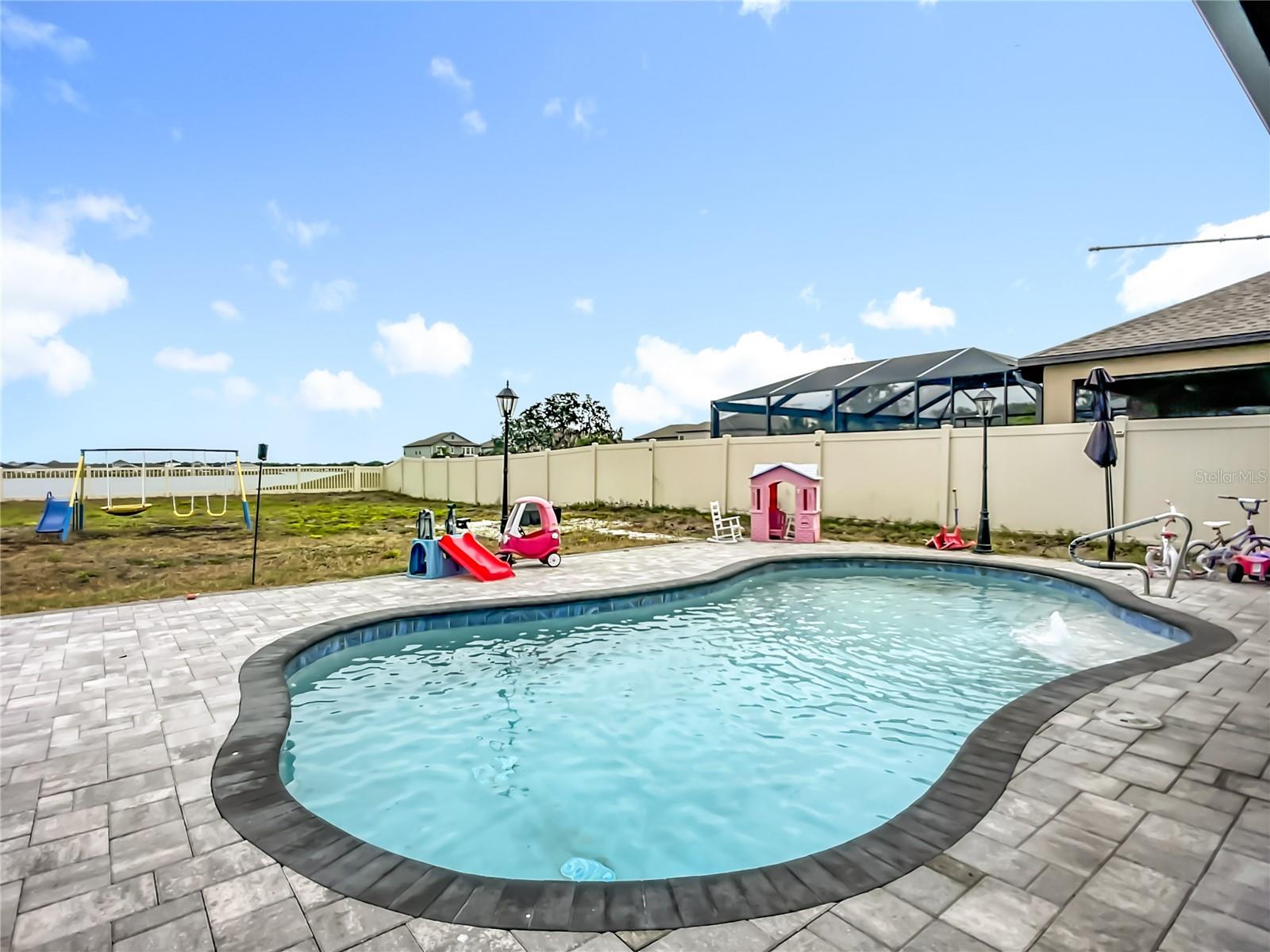 RIVERCREST LAKES - Residential