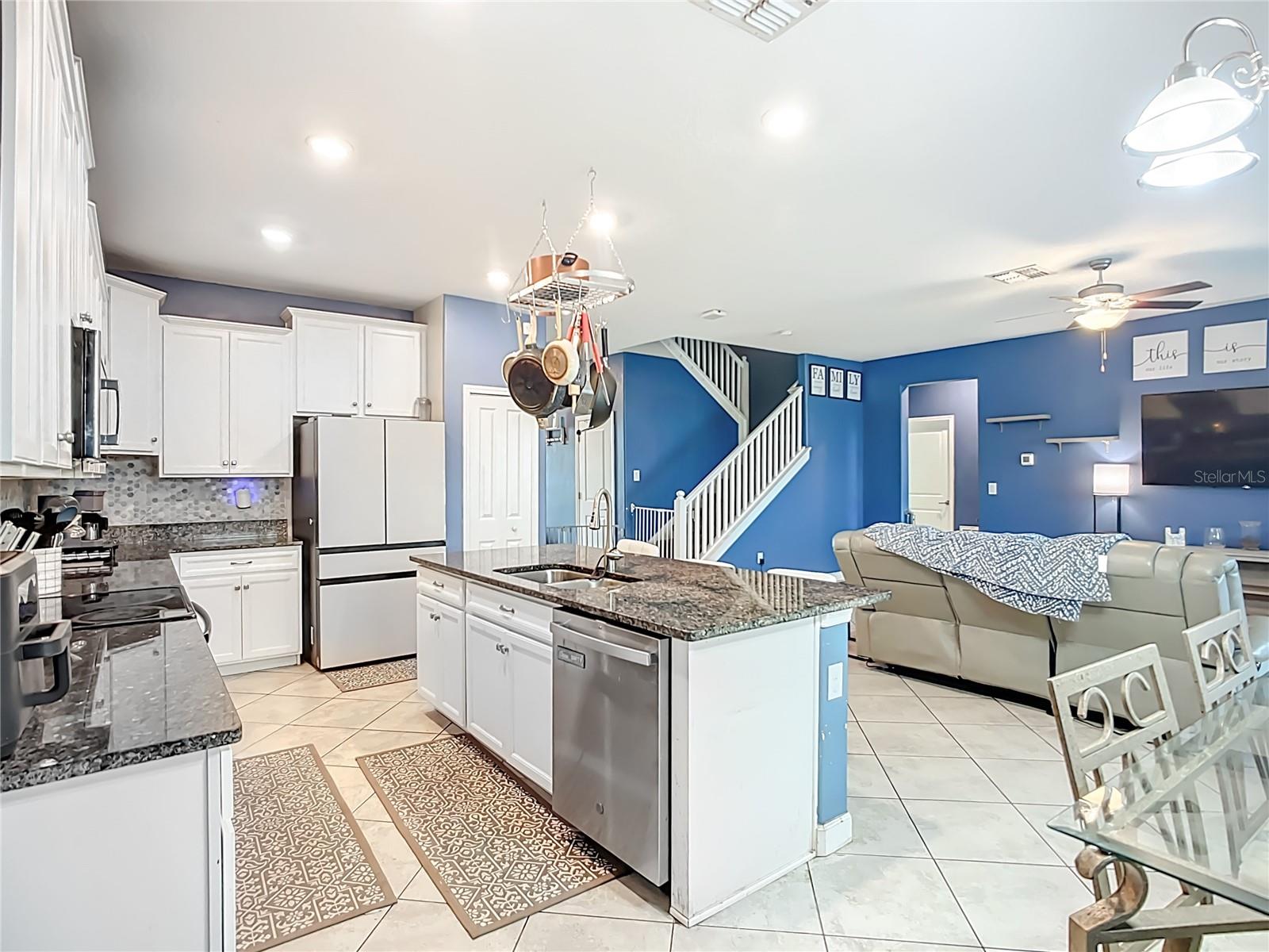 RIVERCREST LAKES - Residential