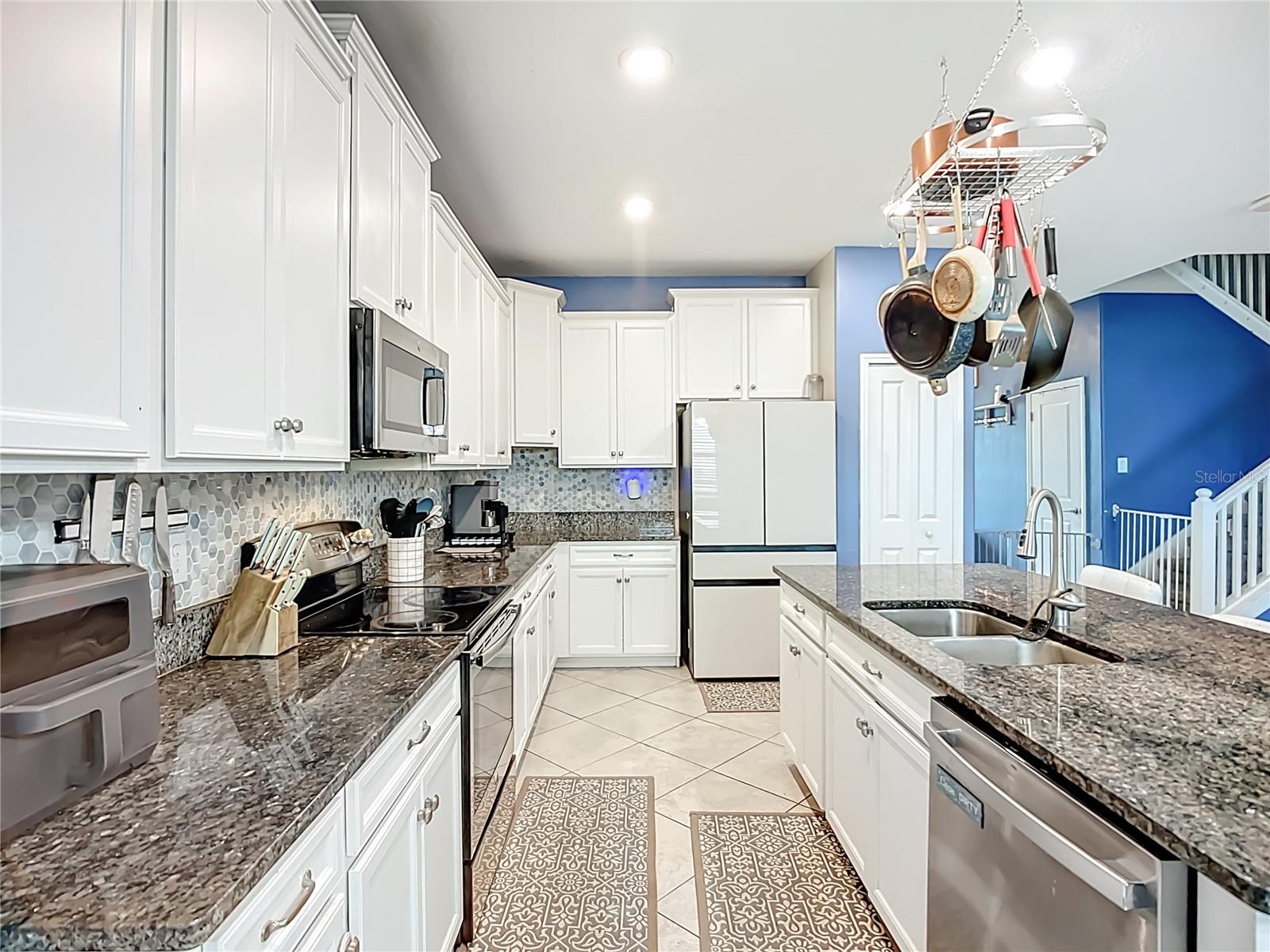 RIVERCREST LAKES - Residential