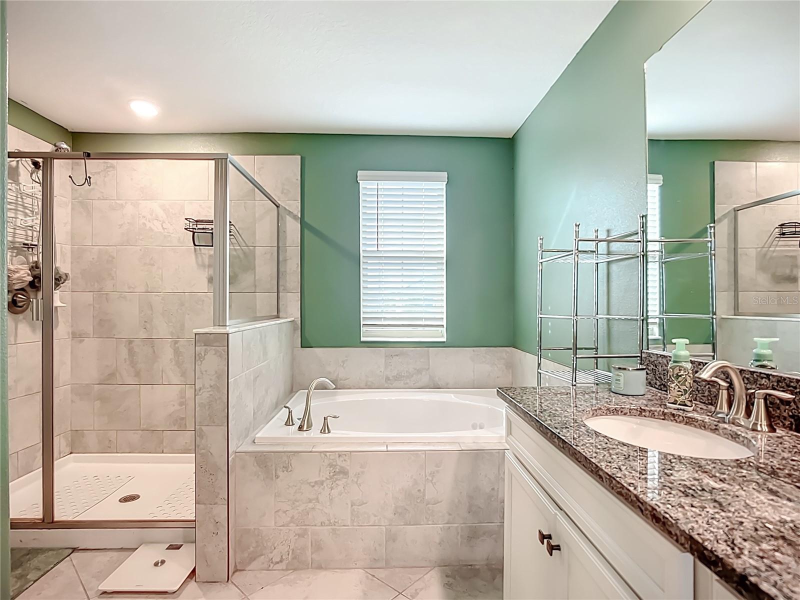 RIVERCREST LAKES - Residential