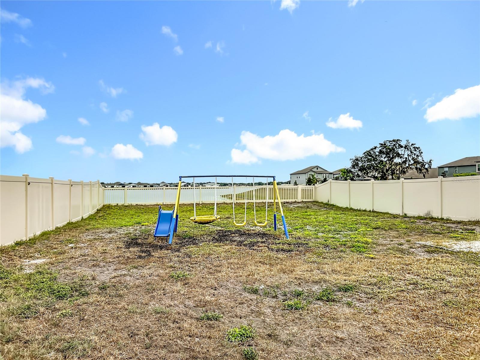 RIVERCREST LAKES - Residential