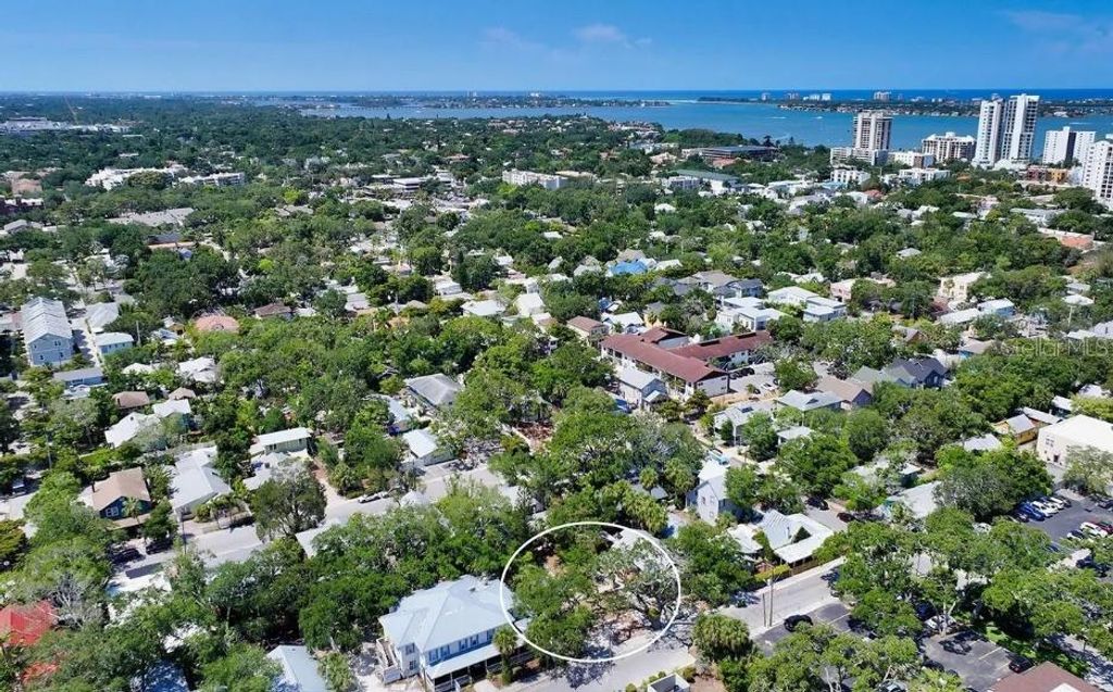 Photo of 1930 Adams Lane, Sarasota, FL 34236 (MLS # A4664844)