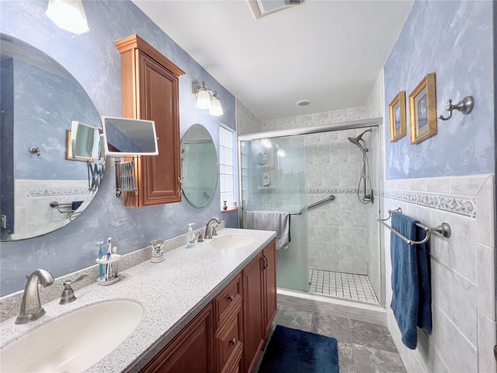 LAWTONS 1ST ADD - Residential