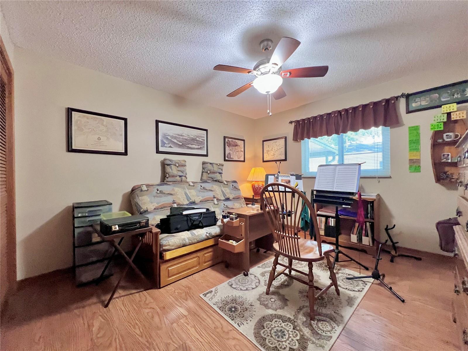 LAWTONS 1ST ADD - Residential