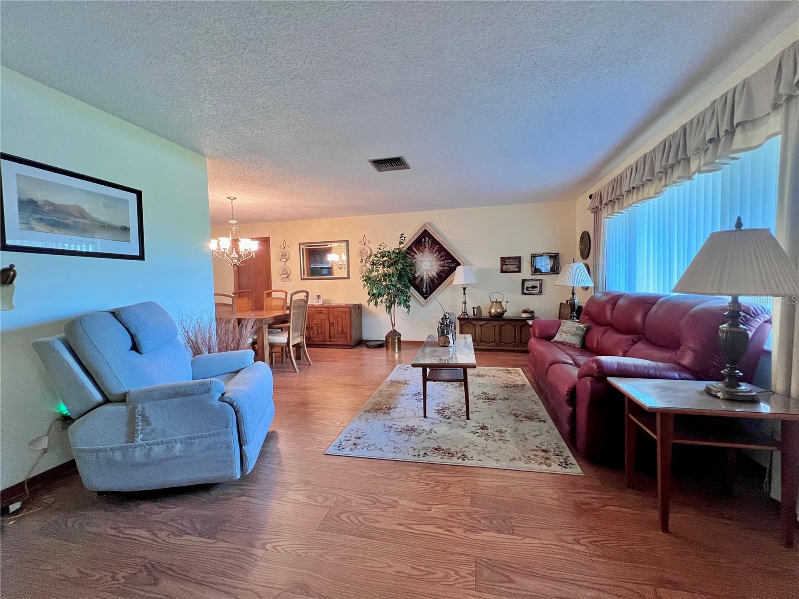 LAWTONS 1ST ADD - Residential