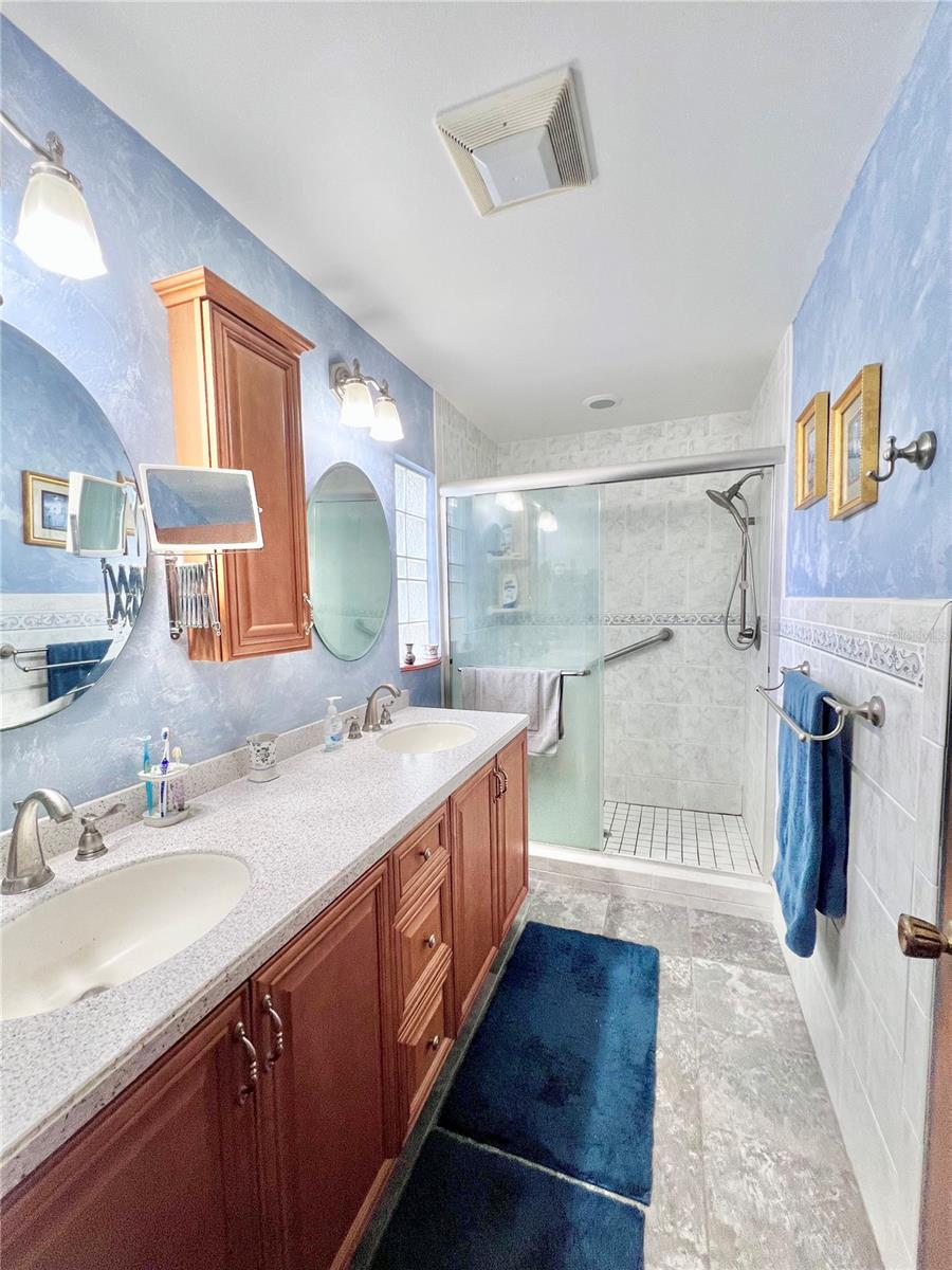 LAWTONS 1ST ADD - Residential