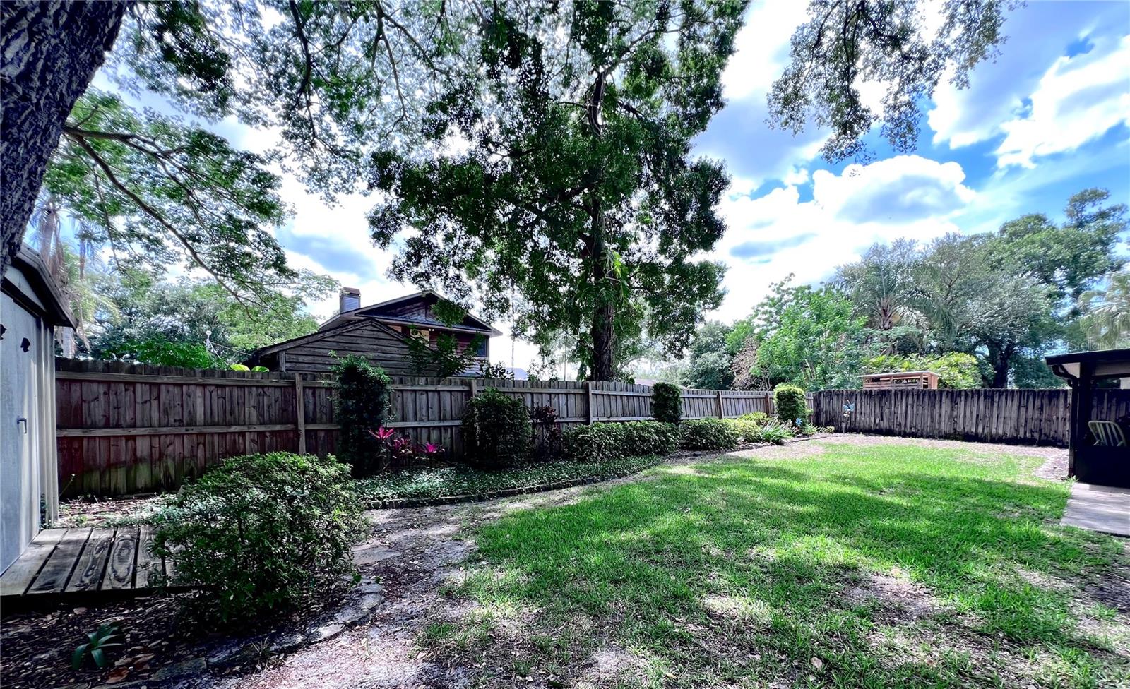 LAWTONS 1ST ADD - Residential