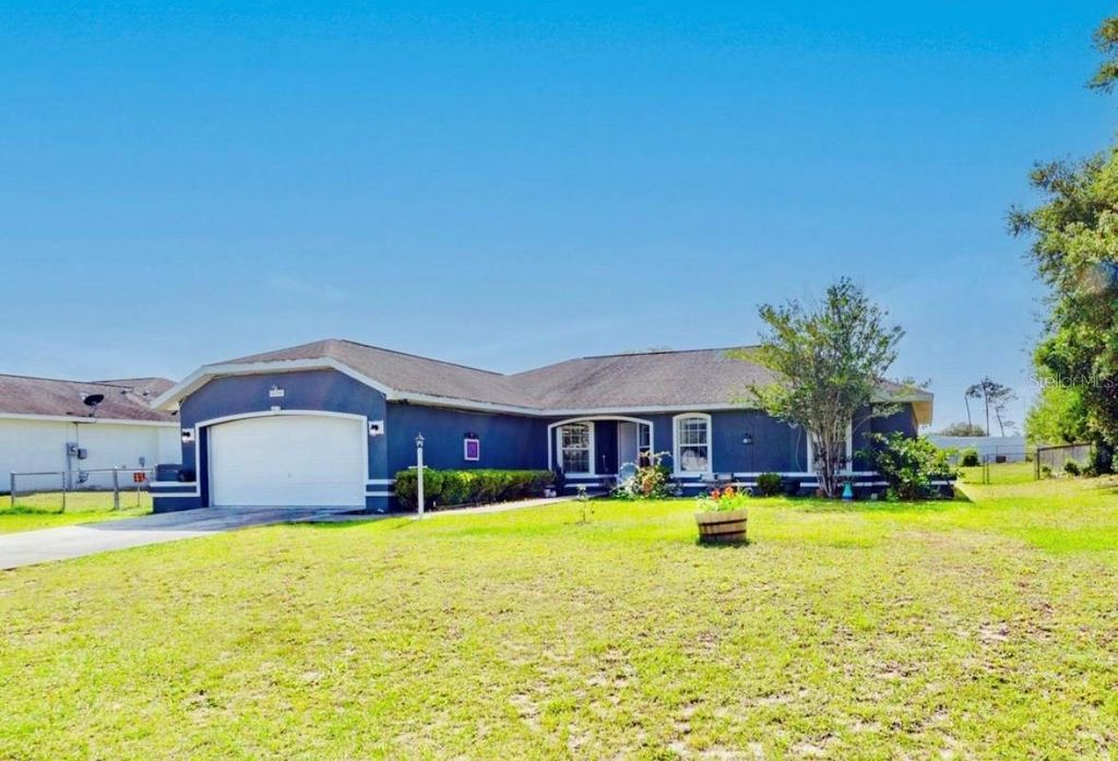 Photo of 16344 SW 48th Circle, Ocala, FL 34473 (MLS # O6350061)