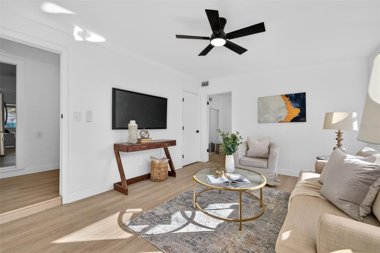 RIDGE CREST - Residential