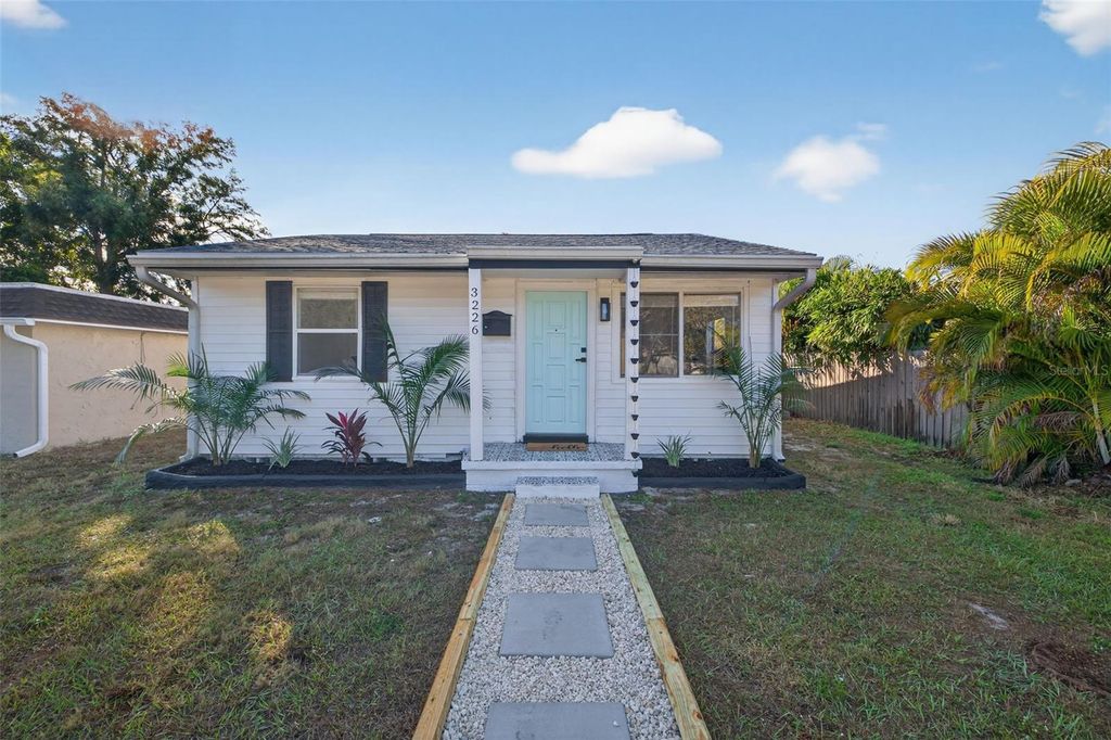 Photo of 3226 36th Avenue N, St Petersburg, FL 33713 (MLS # TB8456953)