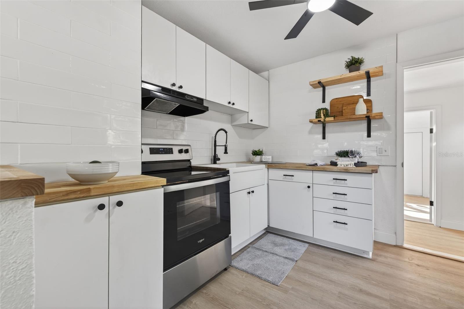 RIDGE CREST - Residential