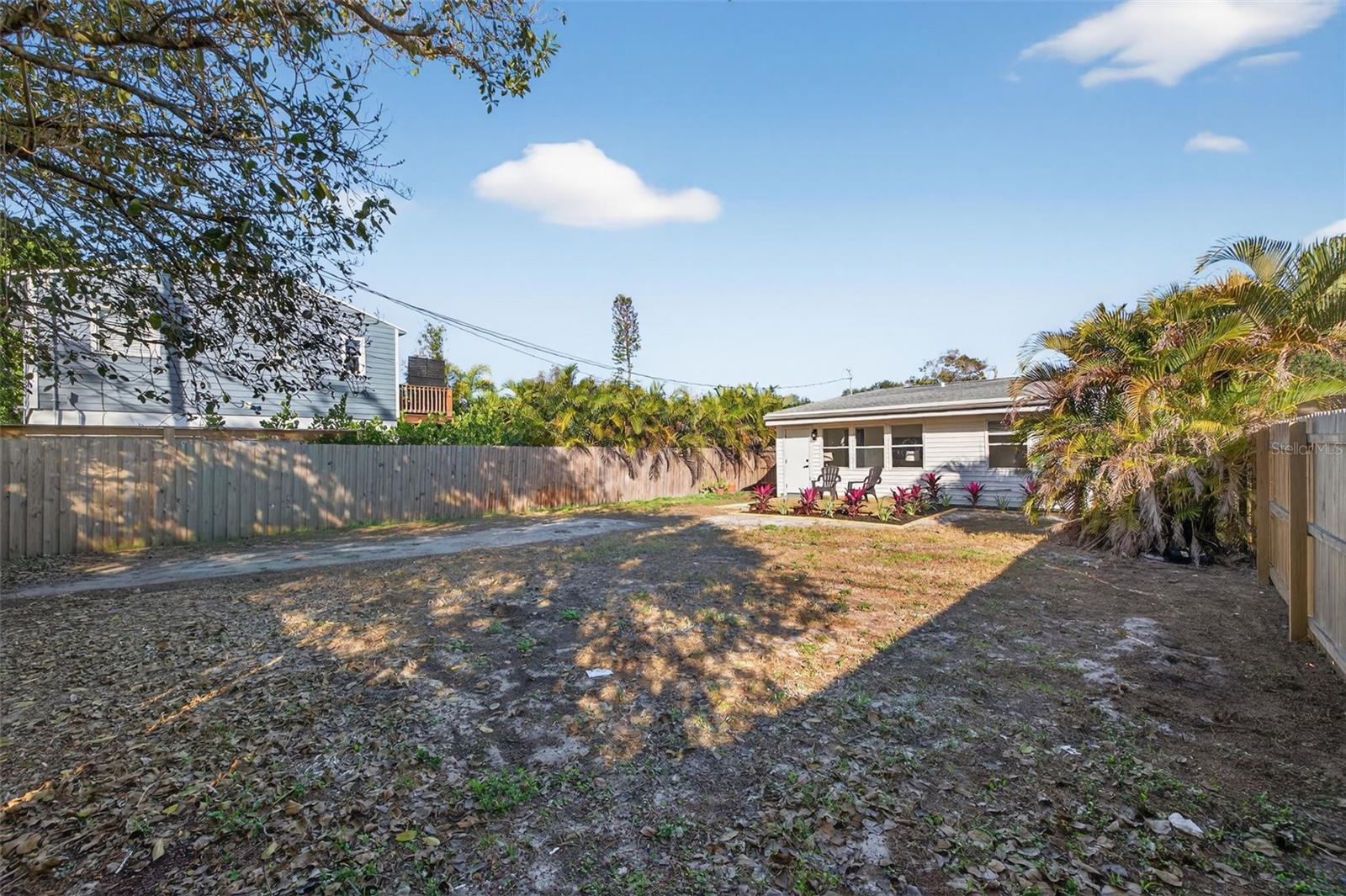 RIDGE CREST - Residential