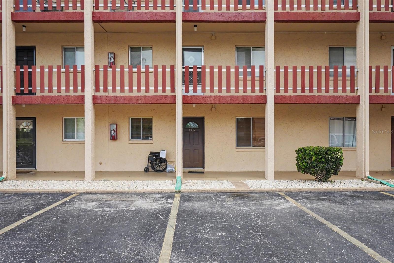 4009 LAKE BAYSHORE DRIVE 105