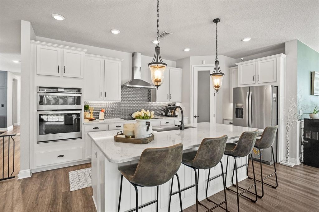 Photo of 4914 Lakeshore Oaks Court, Tampa, FL 33624 (MLS # TB8501426)