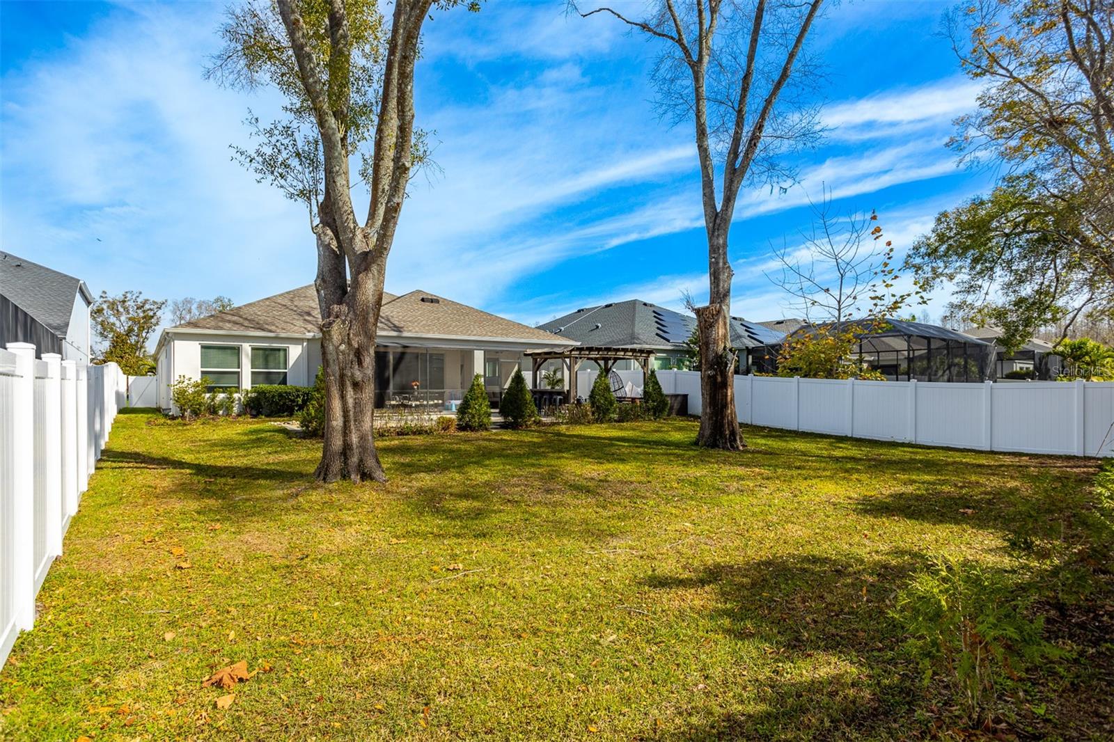 LAKESHORE OAKS SUB - Residential