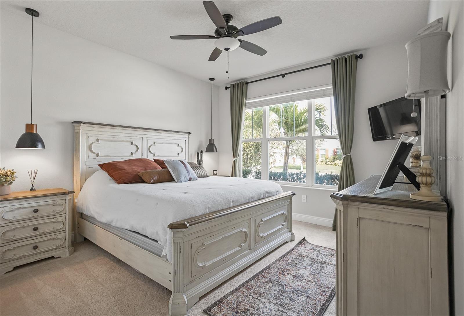 LAKESHORE OAKS SUB - Residential