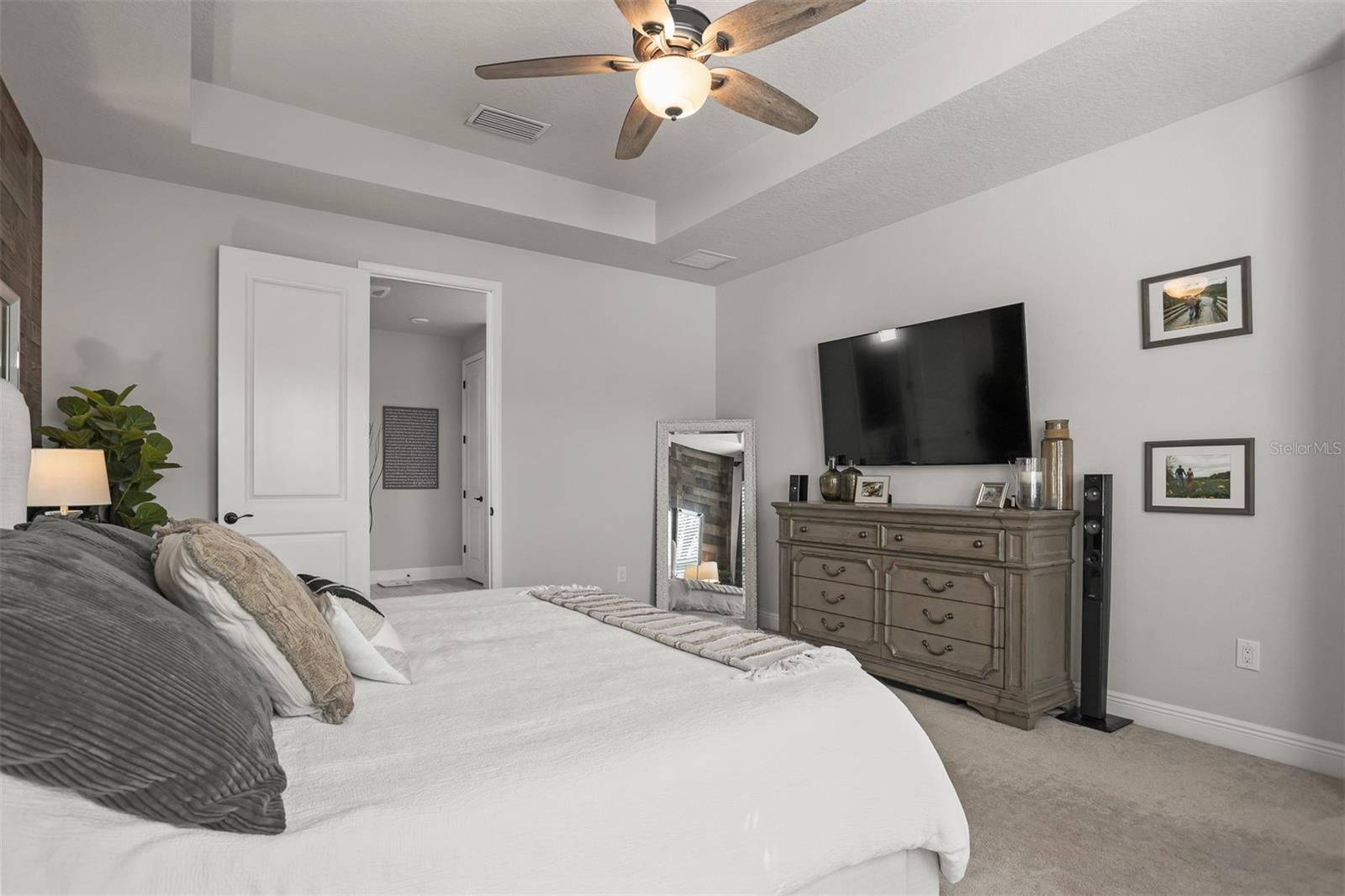 LAKESHORE OAKS SUB - Residential