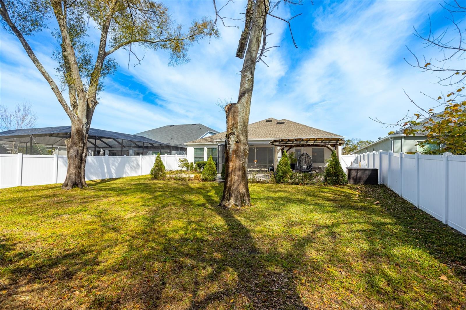 LAKESHORE OAKS SUB - Residential