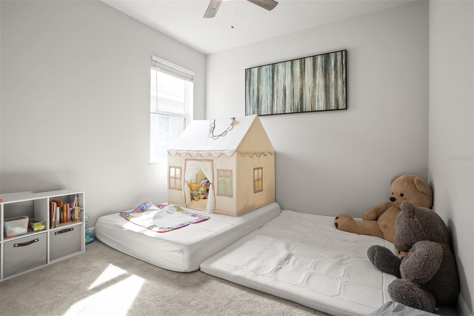 LAKESHORE OAKS SUB - Residential