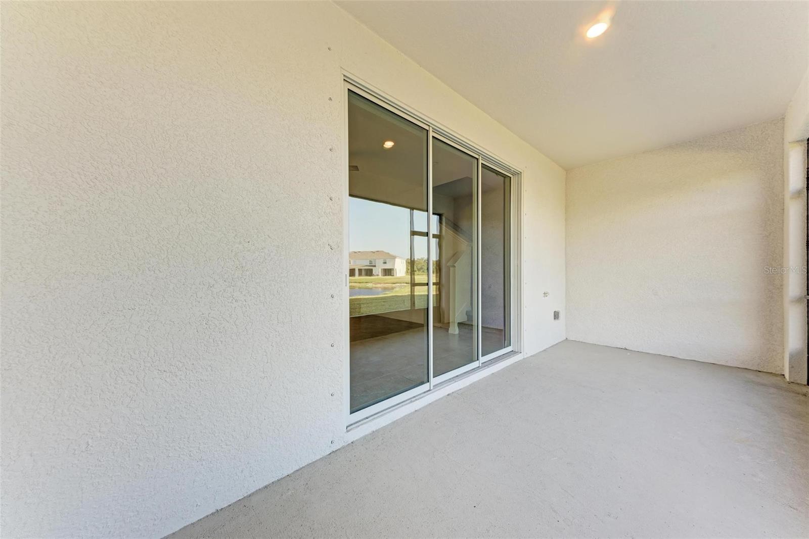 WOODLEAF HAMMOCK A REP OF A POR O - Residential Lease