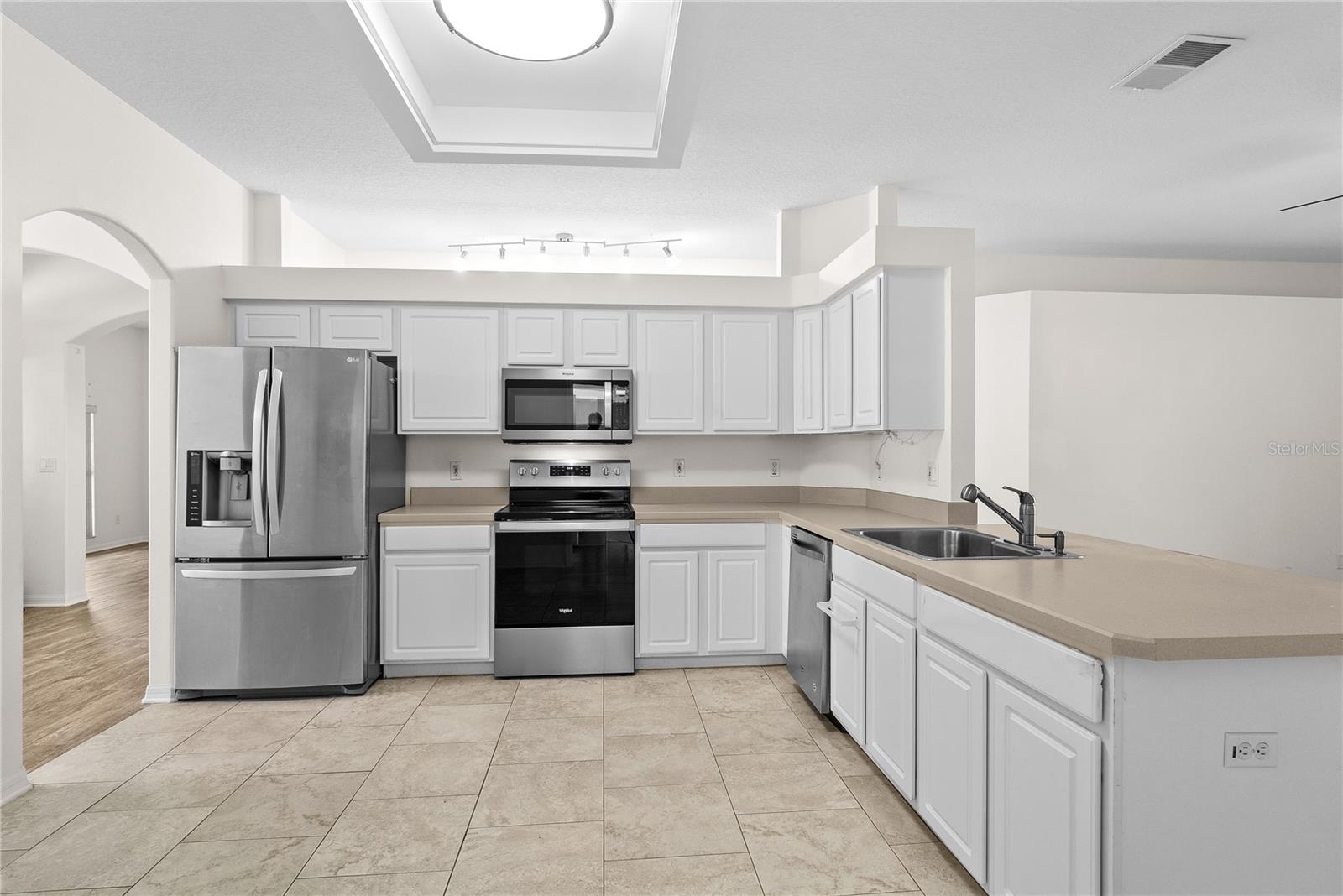 KINGS RIDGE - Residential