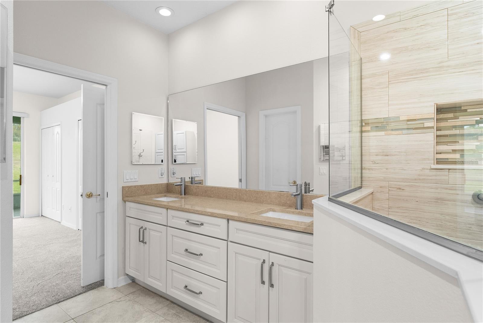 KINGS RIDGE - Residential