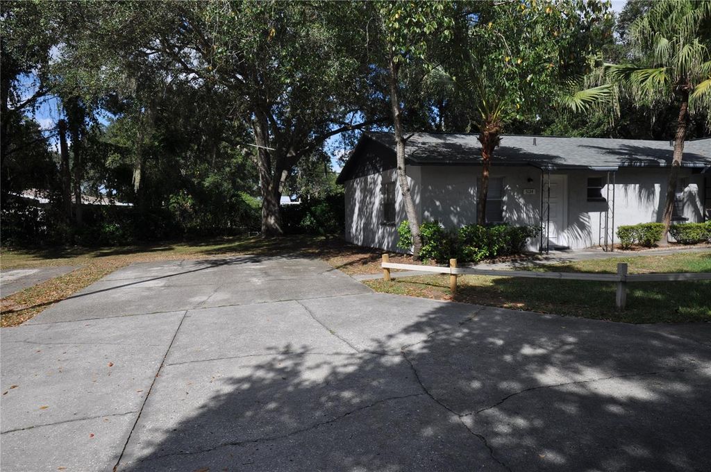 Photo of 5124 S Dossey Road, Lakeland, FL 33811 (MLS # L4956713)