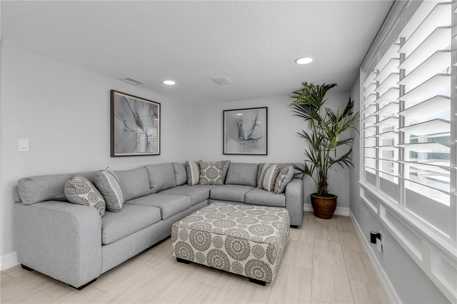 VENEZIA UNIT 07 - Residential