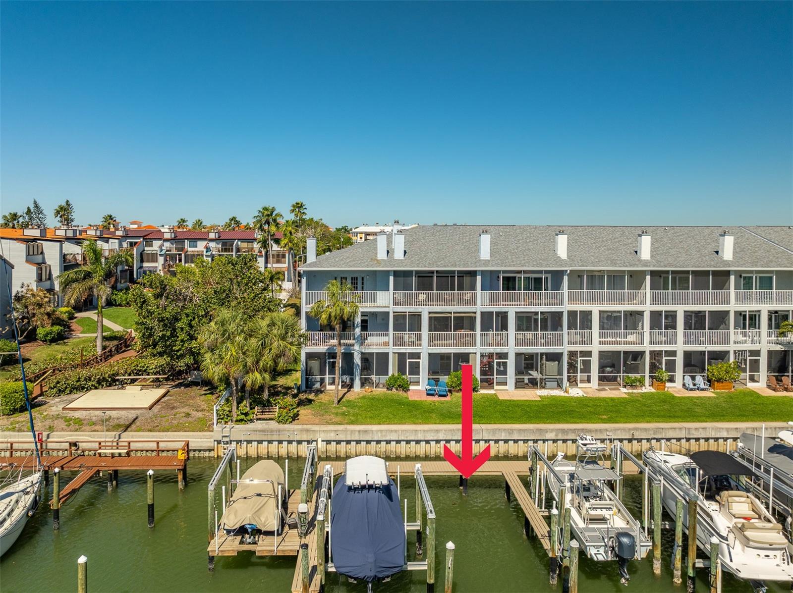 545 PINELLAS BAYWAY S 109