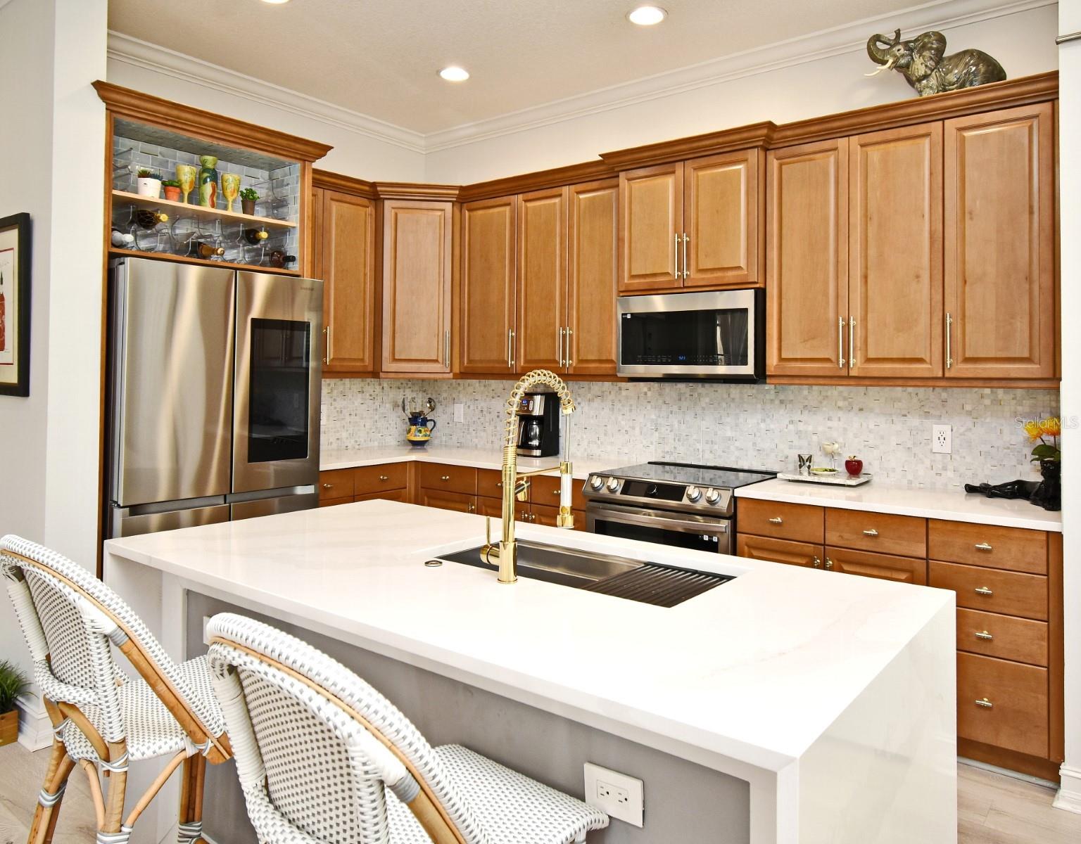 CARLYLE RESIDENCES AT CELEBRATION - Residential