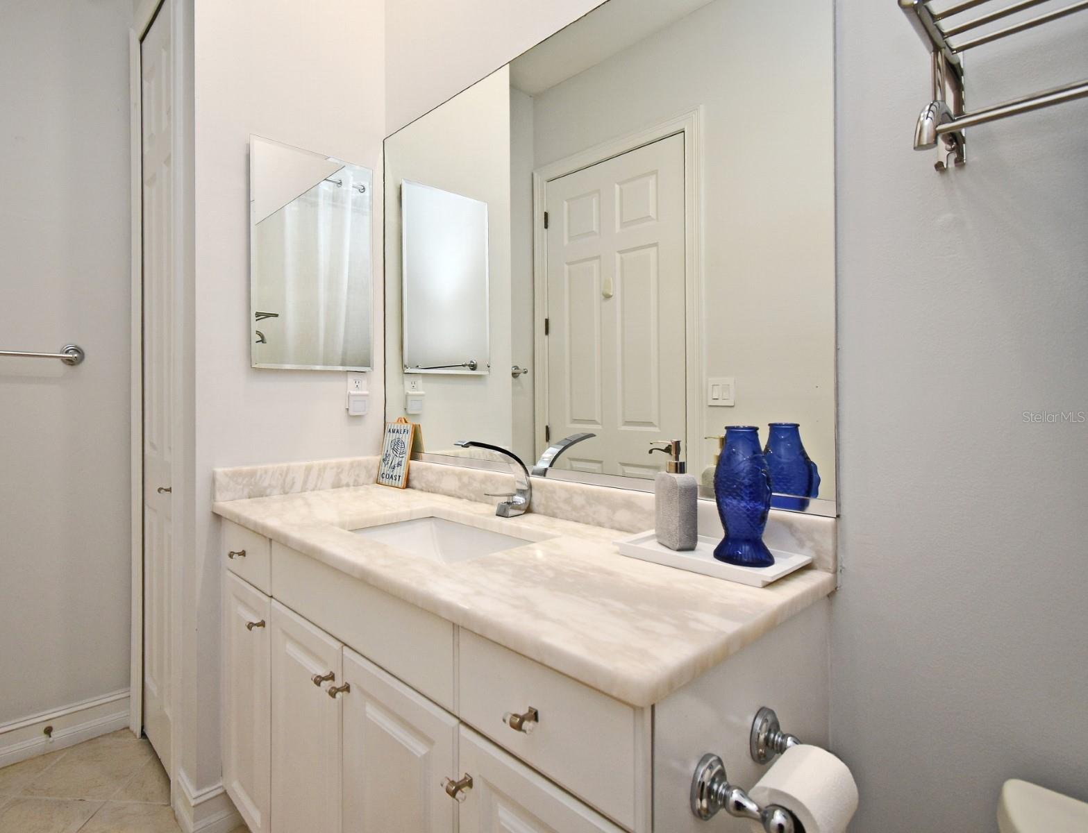 CARLYLE RESIDENCES AT CELEBRATION - Residential