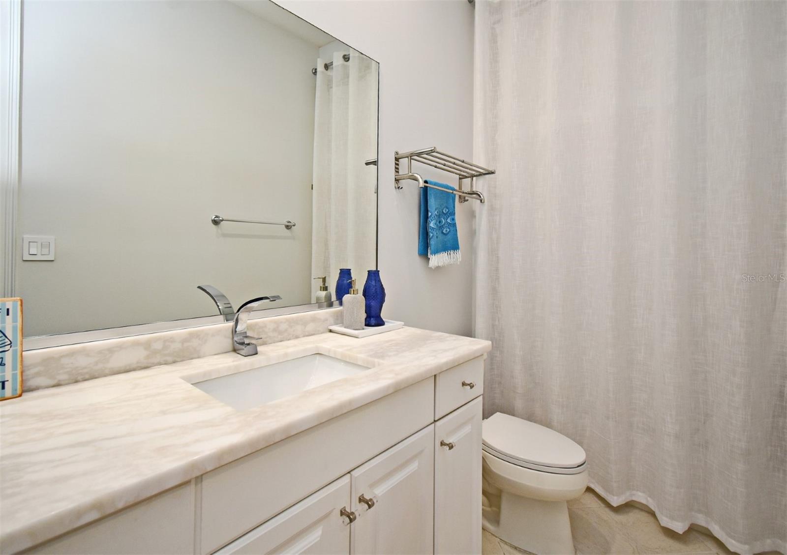 CARLYLE RESIDENCES AT CELEBRATION - Residential