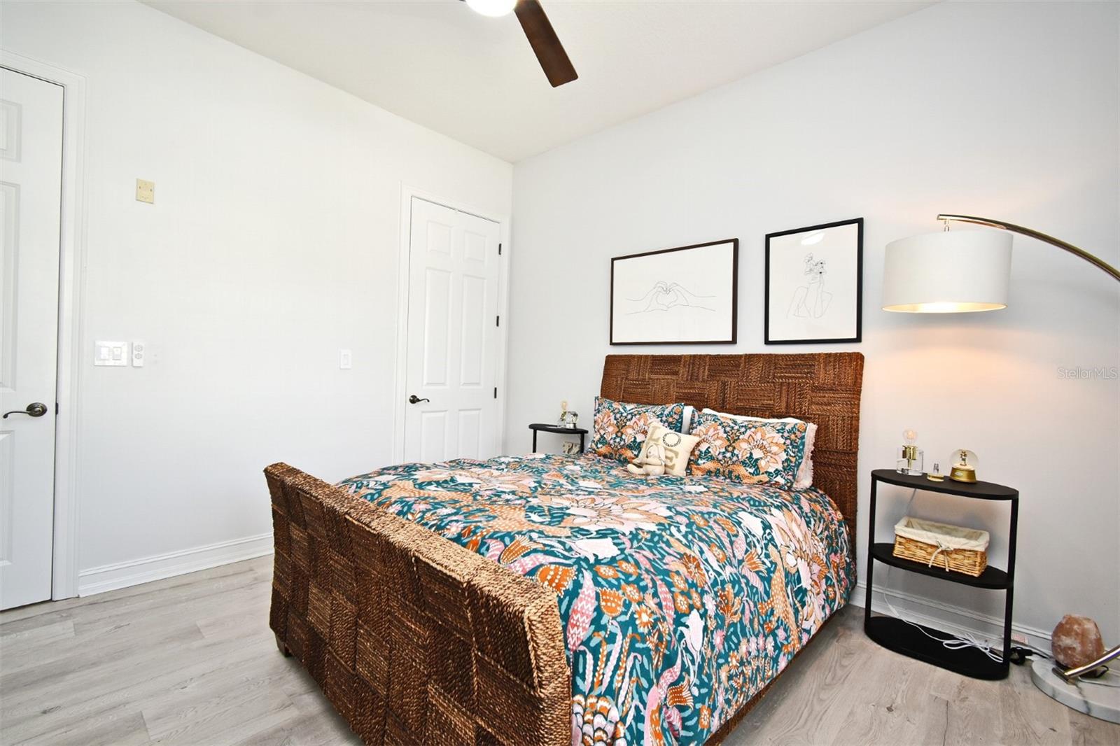 CARLYLE RESIDENCES AT CELEBRATION - Residential
