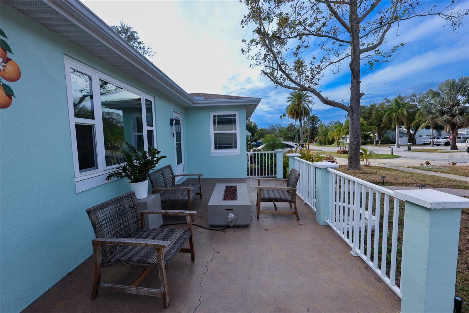 LA JOLLA SUB - Residential Lease