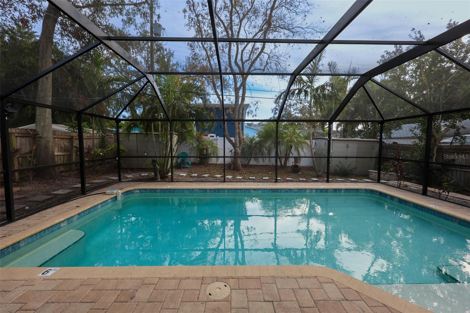 LA JOLLA SUB - Residential Lease