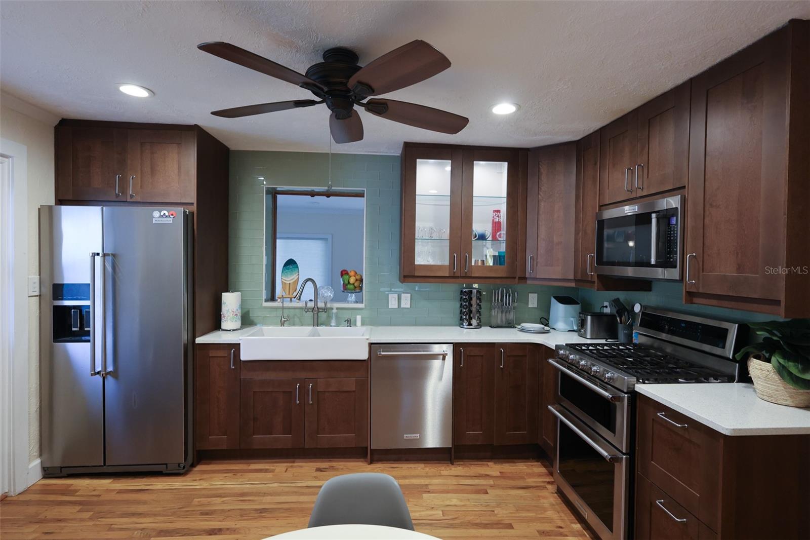 LA JOLLA SUB - Residential Lease